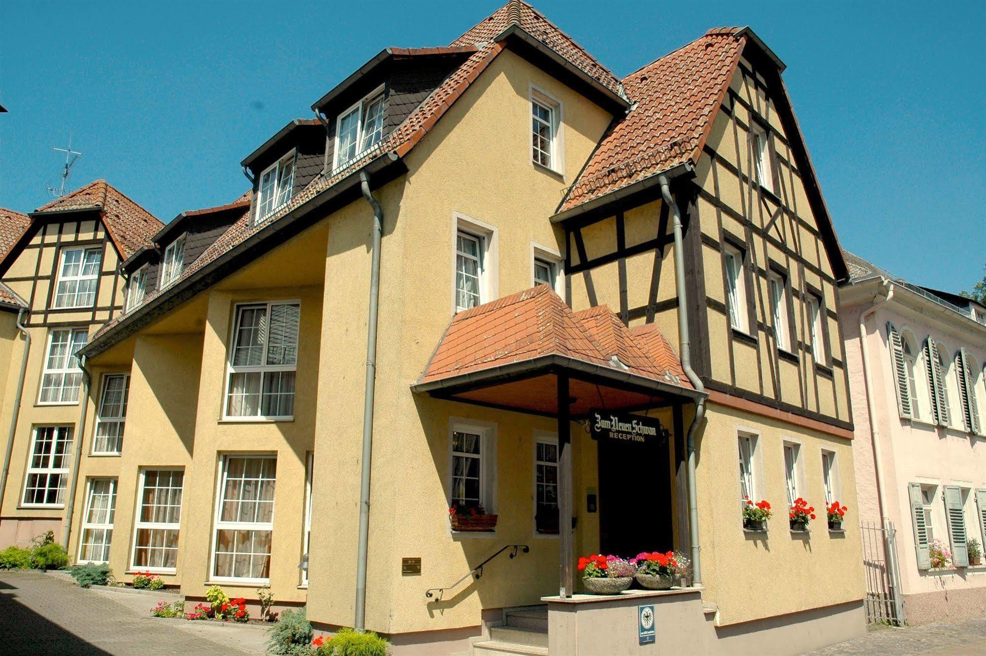 Zum Neuen Schwan Otel Walluf Dış mekan fotoğraf